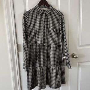 LOFT black and cream mini plaid tiered dress size women’s M tall